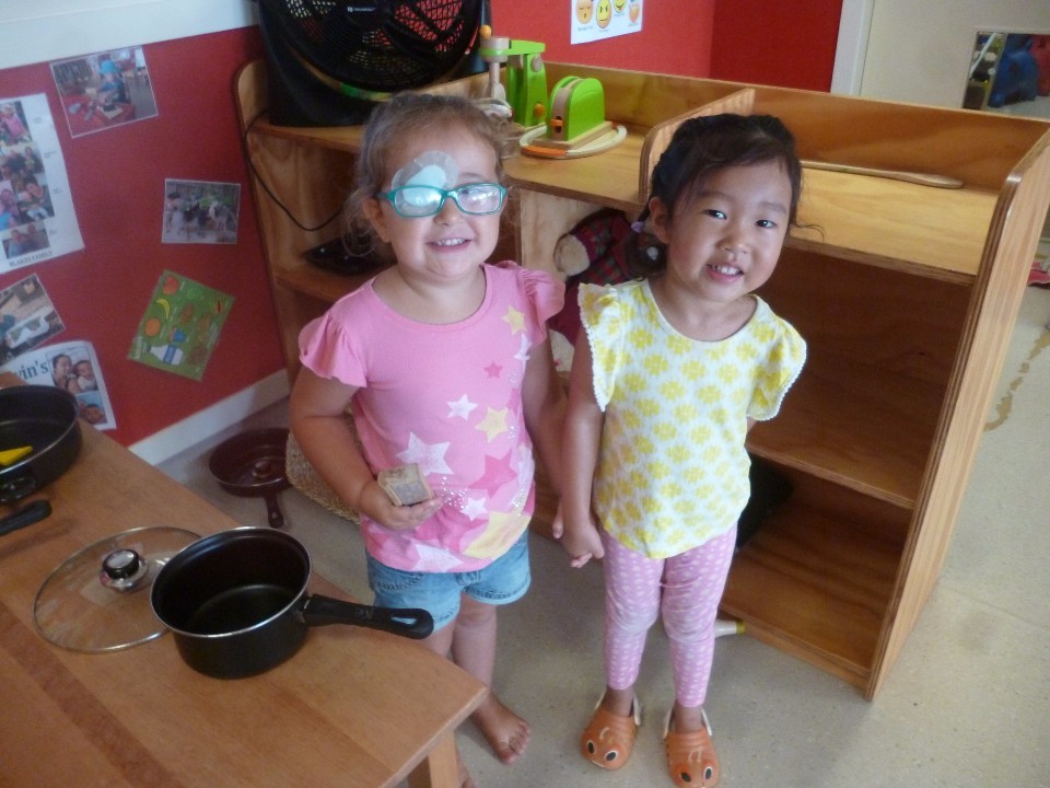 Making new friends! 10 三月 2016